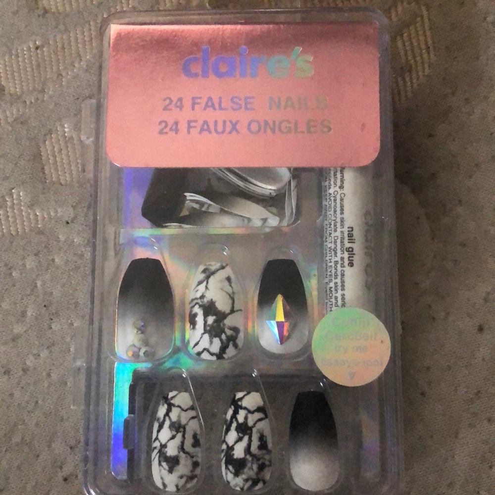 False nails